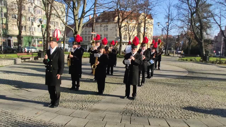 Barbórka. Górnicza orkiestra Dęta odwiedza mieszkańców regionu